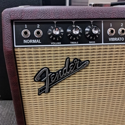 Store Special Product - Fender Deluxe Reverb - Wine Red